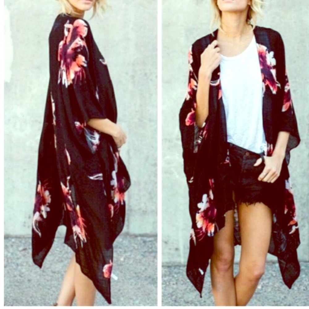 🎉WEEKEND SALE!!🎉🌺 FLORAL KIMONO 🌺
